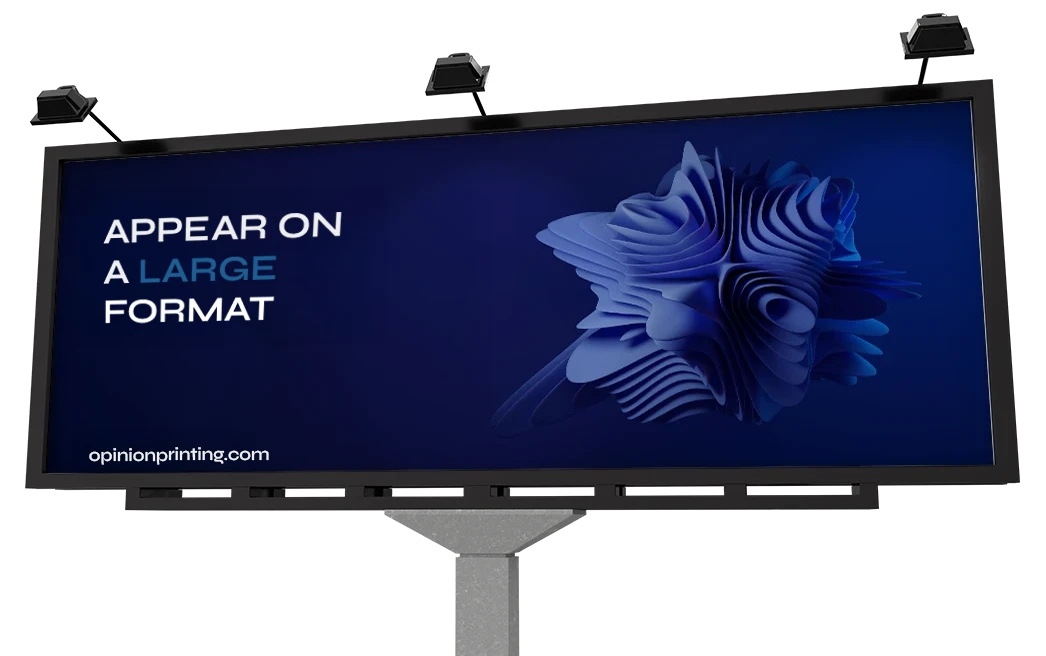 Biały billboard reklamowy z niebieską grafiką i oświetleniem od góry, zamontowany na słupie.